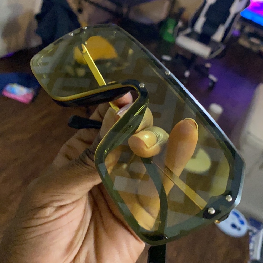 Selling because I love them but would like to sell they were expensive lol. - Picture 2 of 5